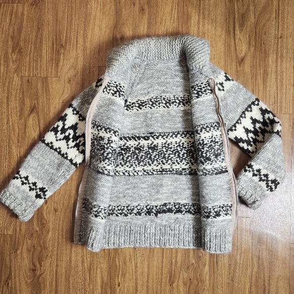 Vintage Wool Zippered Sweater Cardigan, Handmade Cowichan Style Sweater Large - Picture 5 of 12